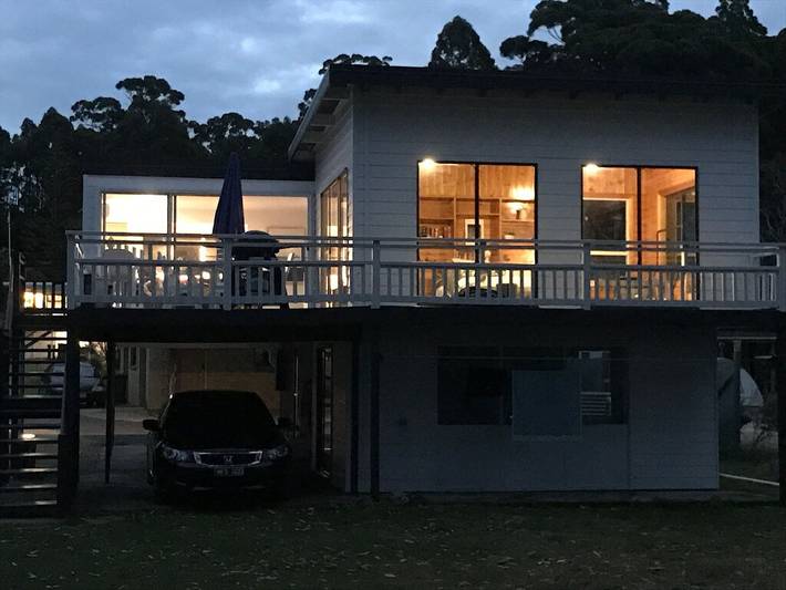 Holiday home for 12 people, with garden and balcony, with pets in Tasmania