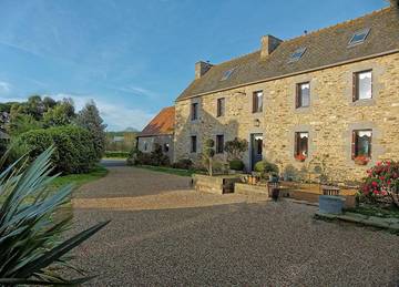 Cottage pour 2 personnes, avec jardin à Minihy-Tréguier