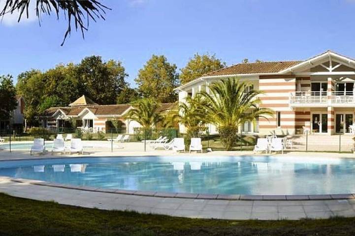 Ferienhaus für 6 Personen, mit Garten und Balkon sowie Pool in Soulac-sur-Mer