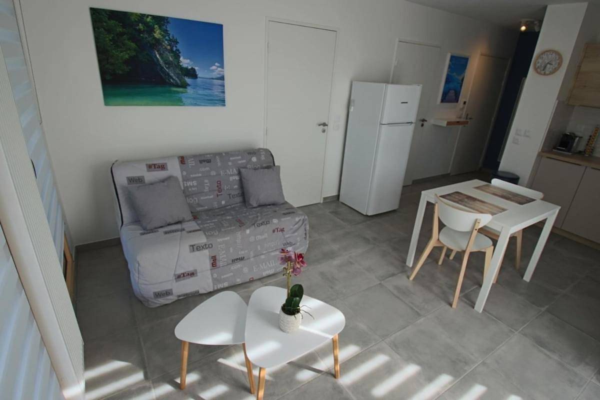 Appartement entier, One-Bedroom Apartment in Aix-les-Bains, Région de Chambéry