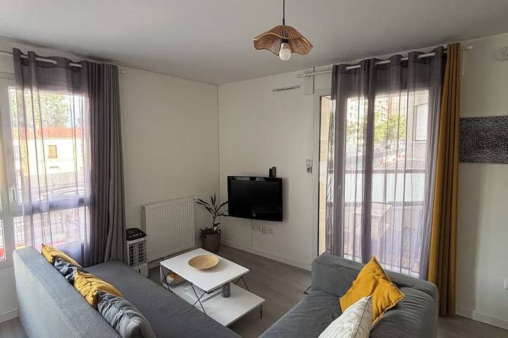 Appartement de vacances pour 2 personnes, avec jacuzzi et balcon à Villejuif