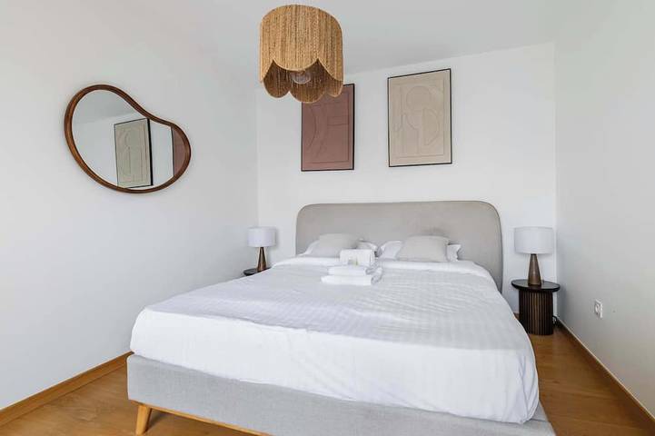 Apartamento entero, Appartement lumineux avec terrasse Courbevoie - 4P in Courbevoie, Altos del Sena