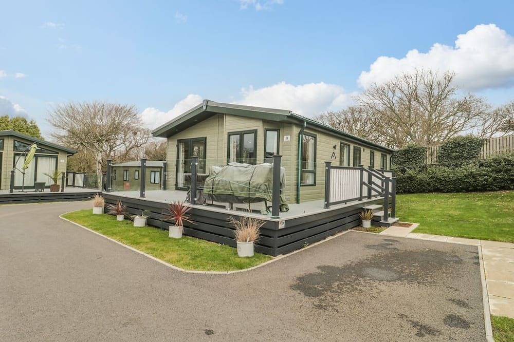 Gwydn Lodge, Downton, Hampshire in Milford-on-Sea, Hampshire