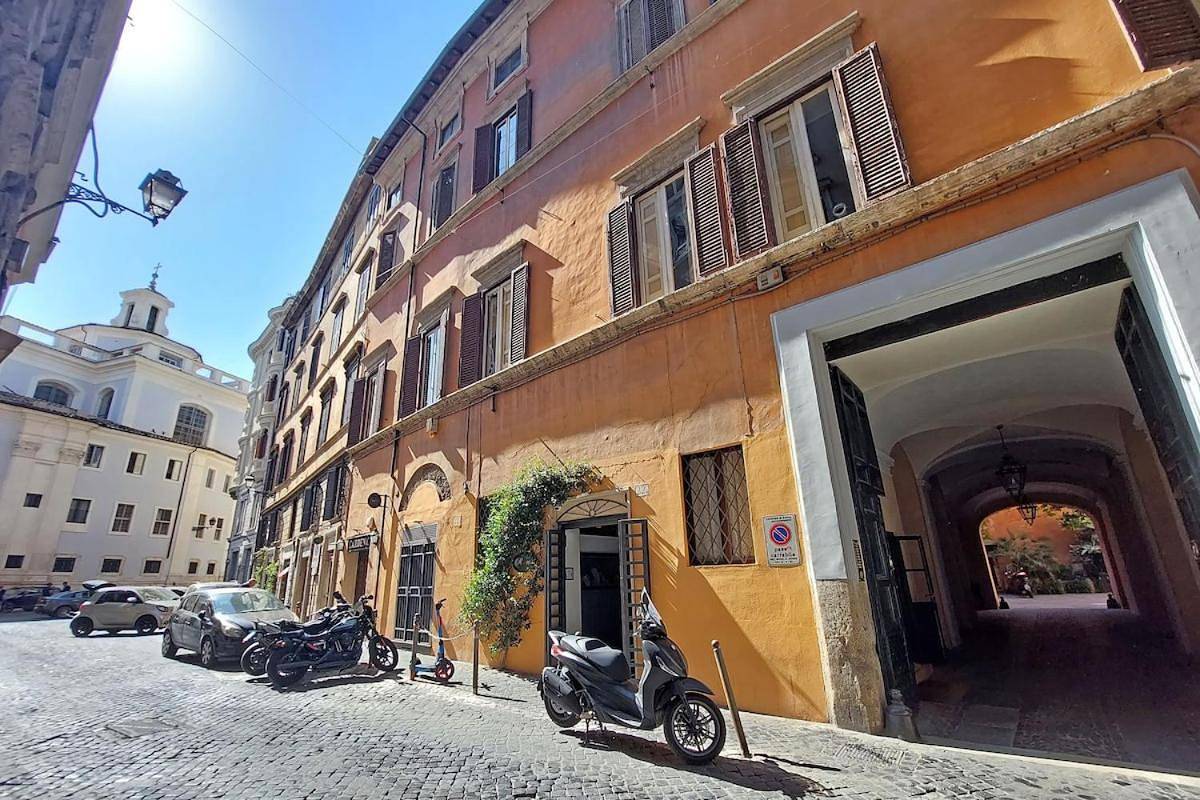 Appartamento intero, One-Bedroom Apartment in Centro di Roma, Roma