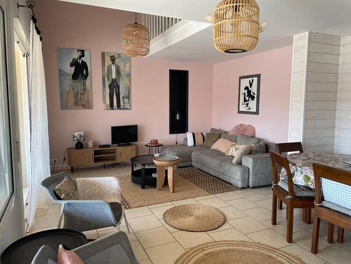Location de vacances pour 8 personnes, avec Terrasse et Jardin dans Contis-Plage