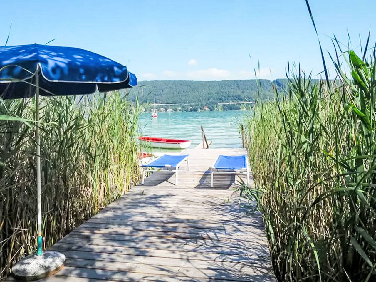 Haus am Waldrand in Velden am Wörther See, Villach-Land