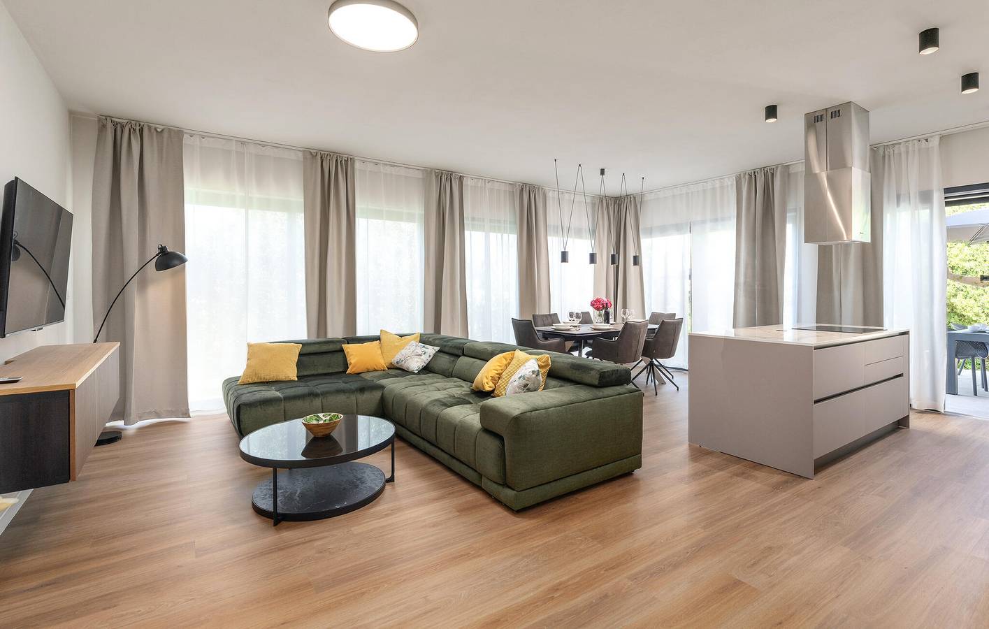 Gezellige accommodatie op 1,5 km van het strand: wifi, airco, terras en parkeergelegenheid! in Vrsar, Općina Vrsar