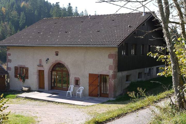 Casa rural para 13 personas, con jardín y terraza - 1