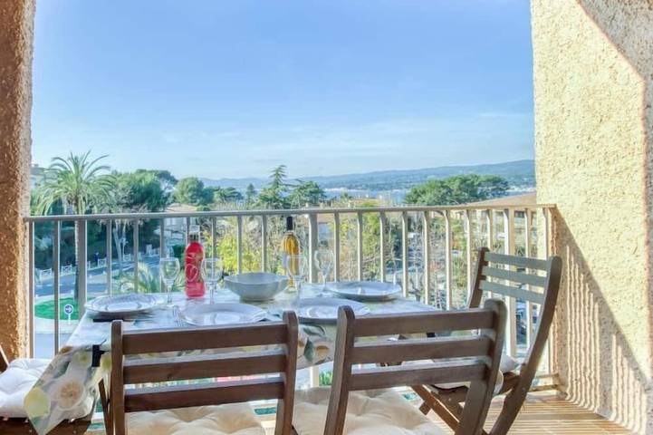 Appartement de vacances pour 4 personnes, avec terrasse et balcon/terrasse