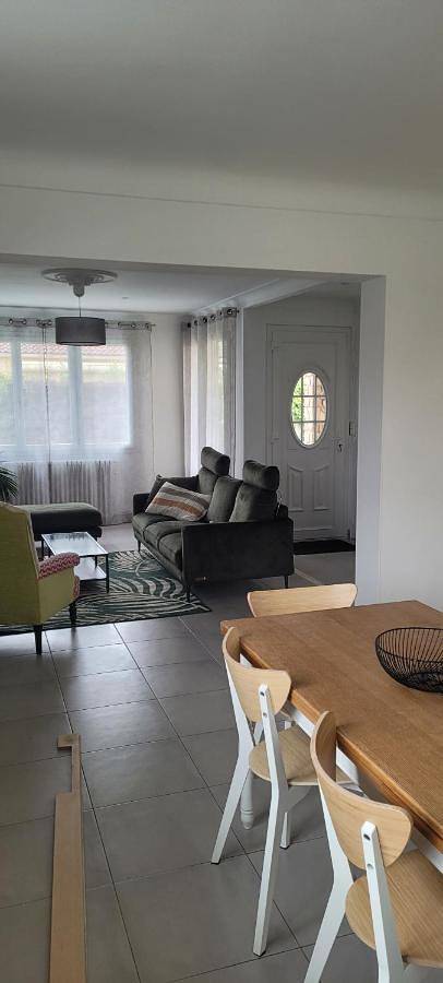 Location de vacances pour 8 personnes, avec jardin, animaux acceptés à Mouilleron-le-Captif - 2