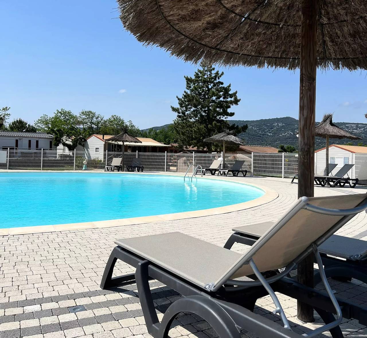 Appartement entier, Tipi 4 personnes in Saint-Remèze, Privas (arrondissement)