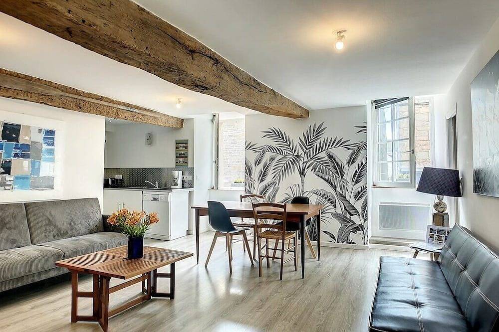Appartement entier, \"Roches Douvres\" : Appartement dans vieux Paimpol in Paimpol, Côte de Goëlo