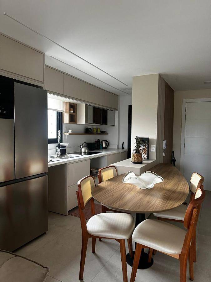 Casas e apartamentos de temporada para 4 pessoas, com vista e balcão em Itajaí