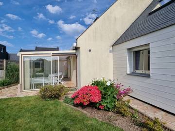 Gîte pour 6 personnes, avec terrasse dans Plage de Locmiquel
