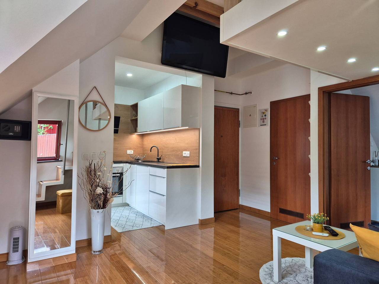 Entire apartment, Juliana Apartment- Ac bikes Sup  Bled Bohinj in Bohinj, Triglav National Park