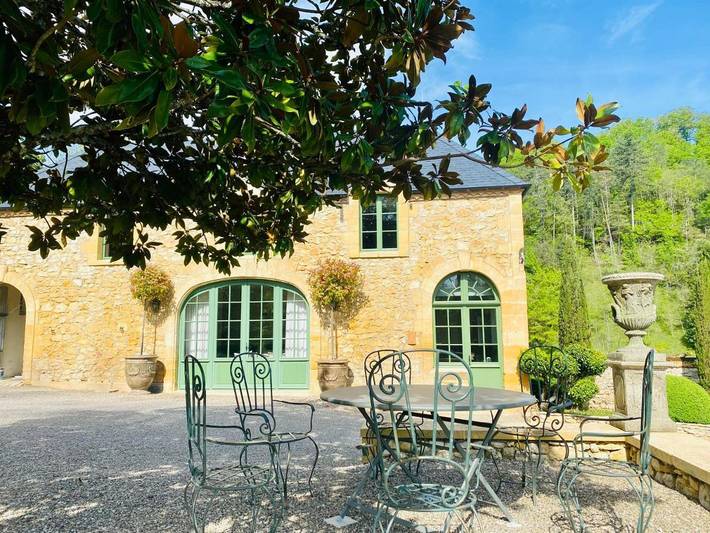 Location de vacances pour 6 personnes, avec piscine et jardin ainsi que vue et vue sur le lac à Cénac-et-Saint-Julien - 4