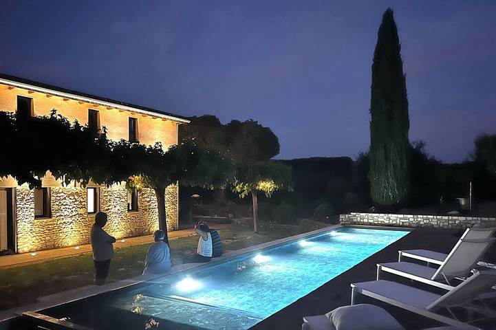 Location de vacances pour 2 personnes, avec jardin et terrasse à Crestet - 3