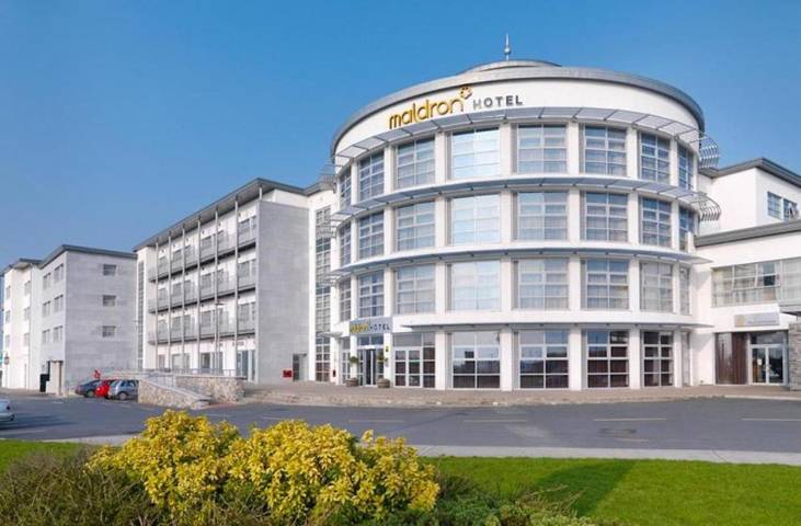 Hôtel pour 3 personnes, avec piscine et sauna ainsi que jacuzzi et jardin à Limerick