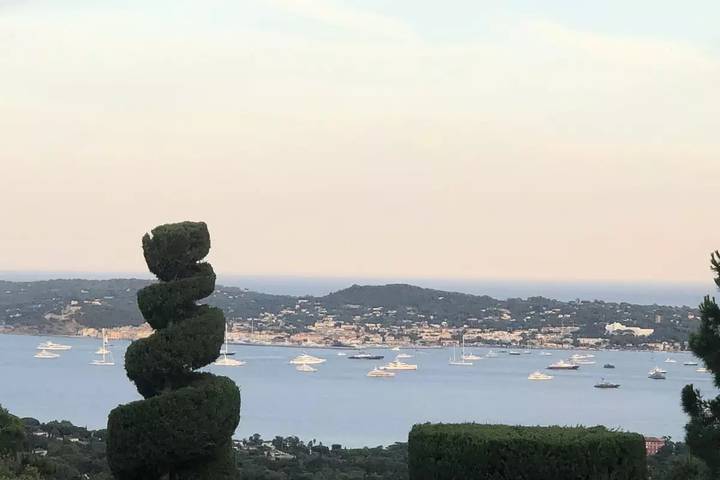 Villa voor 12 personen, met tuin in Grimaud