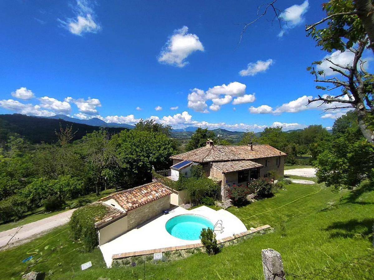 Double Room with Shared Bathroom in Pergola, Valle del Metauro