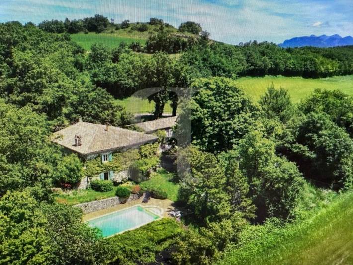 Ferienhaus für 12 Personen, mit Garten in Frankreich