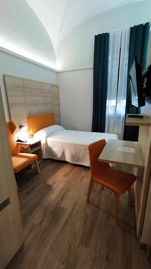 Hotel Balneario El Raposo in Balneario El Raposo (Puebla de Sancho Pérez), Puebla de Sancho Pérez
