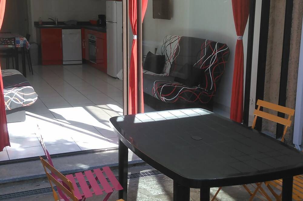 Appartamento intero, Santa Lucia, Alloggio 358 in Santa Lucia di Moriani, Corte e dintorni