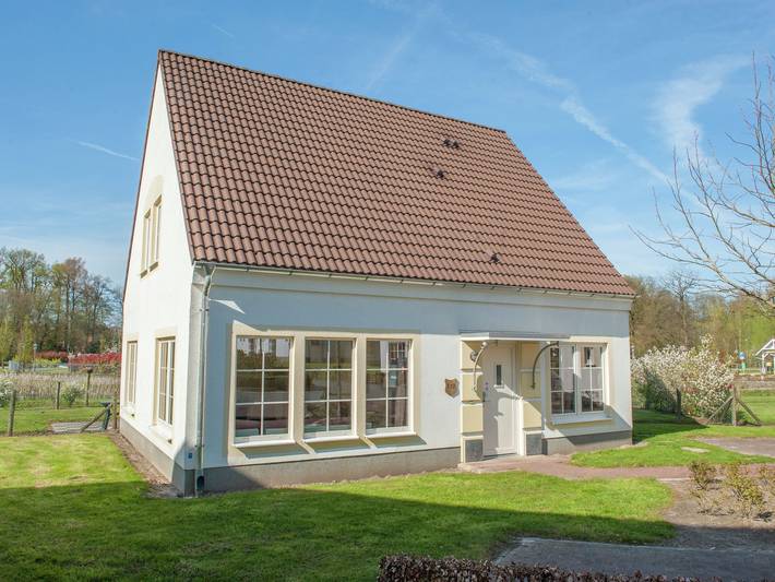 Vakantiehuis voor 10 personen, with Whirlpool and Terras as well as Tuin and Sauna in Bad Bentheim