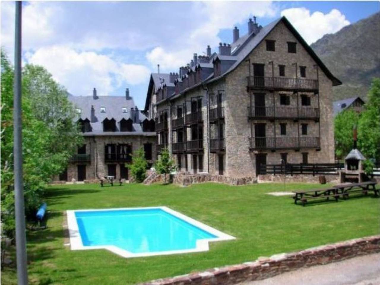 Apartamento entero, Wohnung "Herbasabina 3 in Pla de l'Ermita, Valle de Bohí