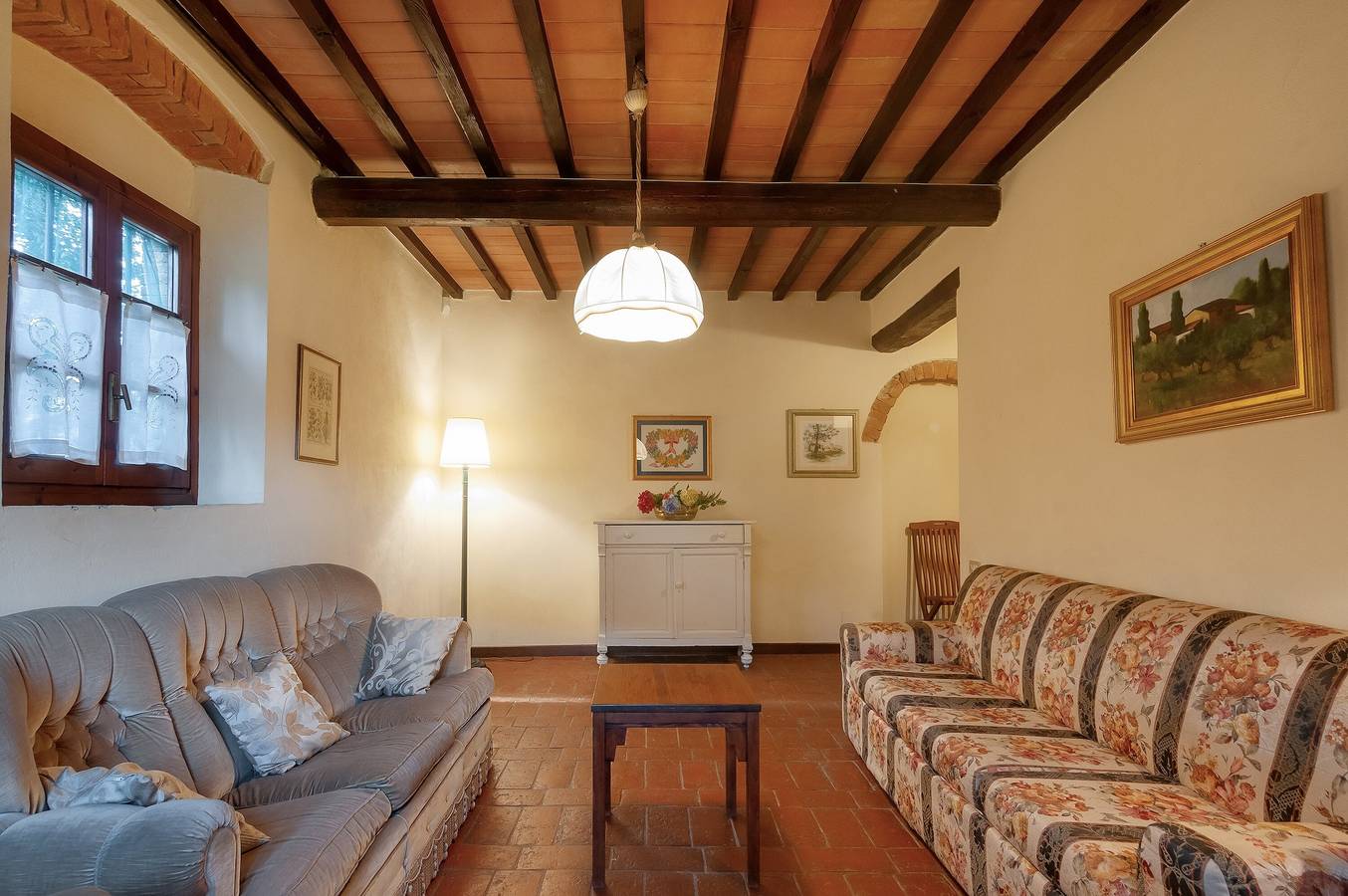 Villa Ginestruzze – Villa with Private Pool and Exclusive Suites in Tuscany in Montespertoli, Florence Province