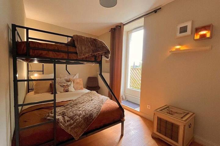 Gîte pour 7 personnes, avec Terrasse et Jardin à Pont-d'Ain - 2