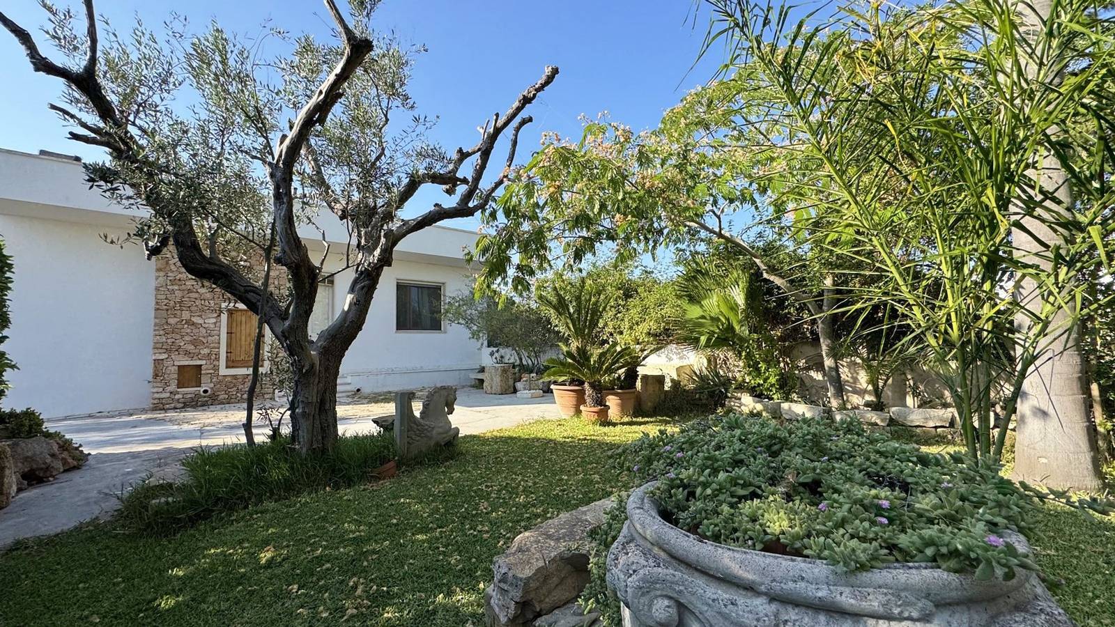 Villetta Capilungo - garden, 6 places, barbecue, A/C. in Capilungo, Golf von Tarent