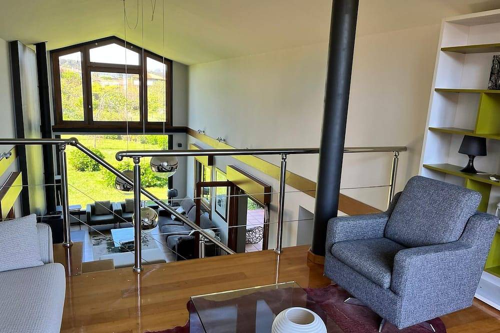 Villa moderna con jardín en Cudillero in Cudillero, Costa Verde