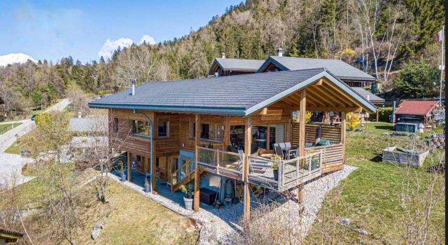 Ferienhaus für 2 Personen, mit Terrasse und Garten sowie Ausblick in Chalais (Schweiz)