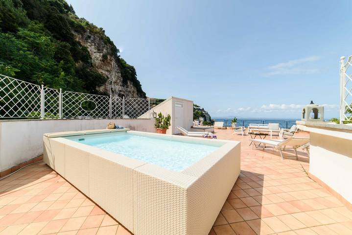 Holiday rental for 6 people, with balcony in Sorrento