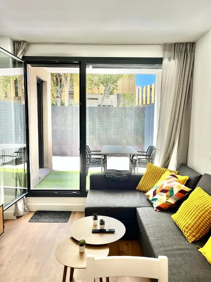 Apartamento de vacaciones para 2 personas, con terraza además de jardín y piscina - 1
