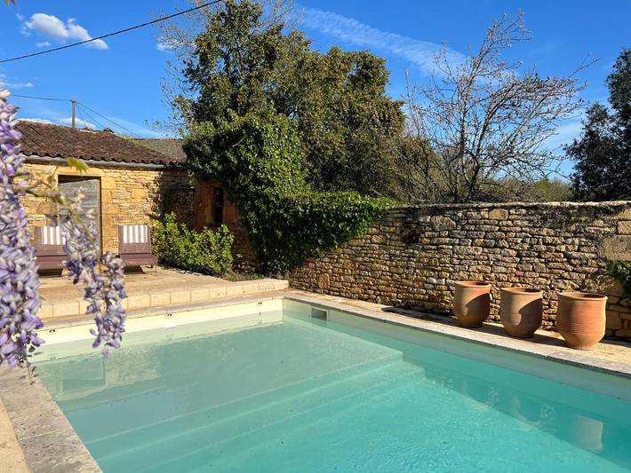 Location de vacances pour 12 personnes, avec piscine et jardin, animaux acceptés à Saint-Geniès - 2