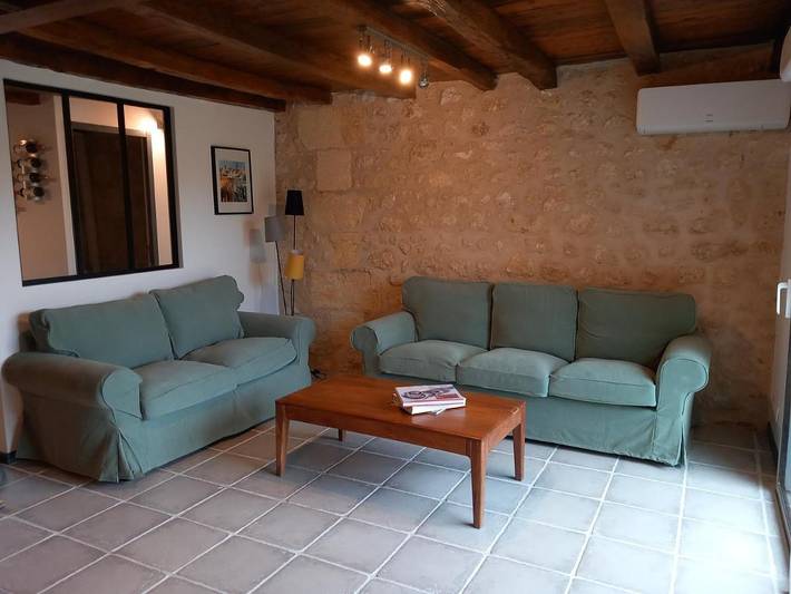 Location de vacances pour 7 personnes, avec jardin ainsi que terrasse et piscine à Saint-Germain-du-Puch - 3