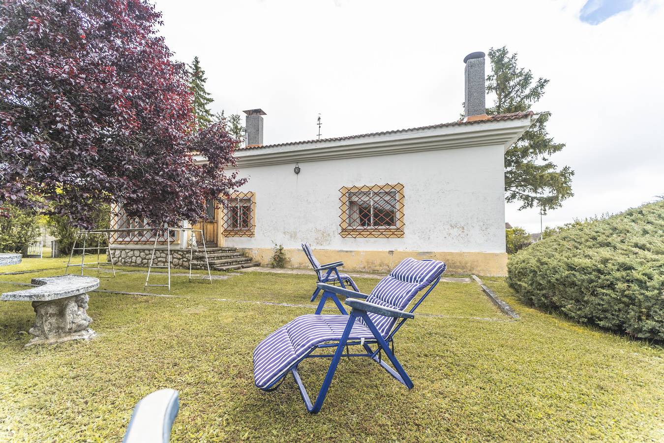Ferienhaus 'El Chalet' mit Bergblick und privatem Garten in Castrejón de la Peña, Montaña Palentina