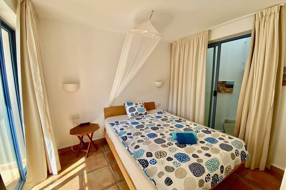 Bungalow, privater Pool und Glasfaser-Internet, nah am Meer, geschützter Patio. in Playa Esmeralda Norte, Südliche Bucht Costa Calma