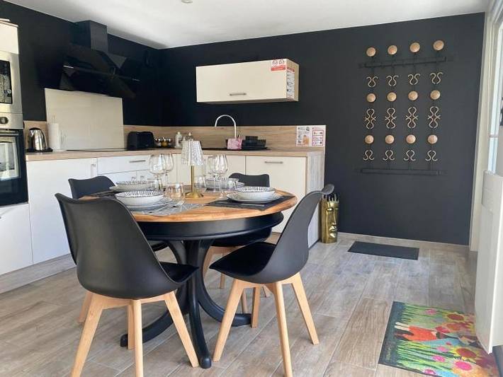 Gîte pour 4 personnes, avec vue et jardin, animaux acceptés à Vecoux - 4