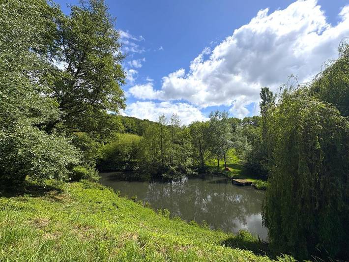 Location de vacances pour 4 personnes, avec Terrasse et Jardin ainsi que Vue sur le lac et Vue dans Le Mesnil Germain