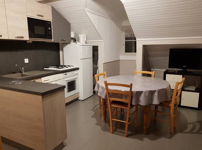 Gîte pour 4 personnes, avec balcon et jardin dans Lac de Saint-Point - 2