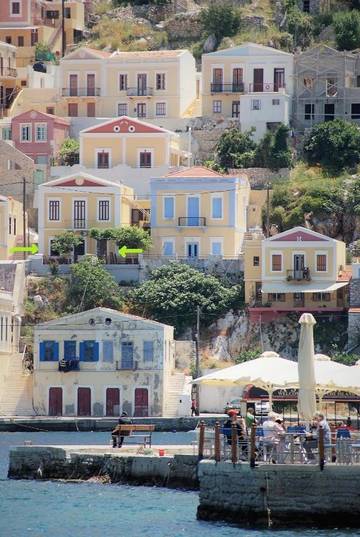 Gîte pour 6 personnes, avec vue et jardin dans Symi