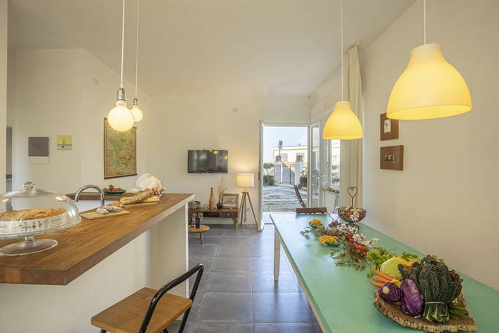 Ferienwohnung für 4 Personen, mit Meerblick und Garten in San Vincenzo - 2