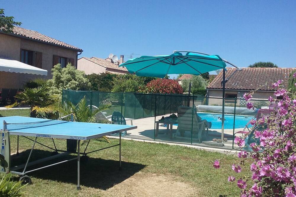 Maison  8  pers max piscine privée à 15 kmtoulouse 3 ch + Mezzanine 4 couchages in Plaisance-du-Touch, Toulouse et ses environs
