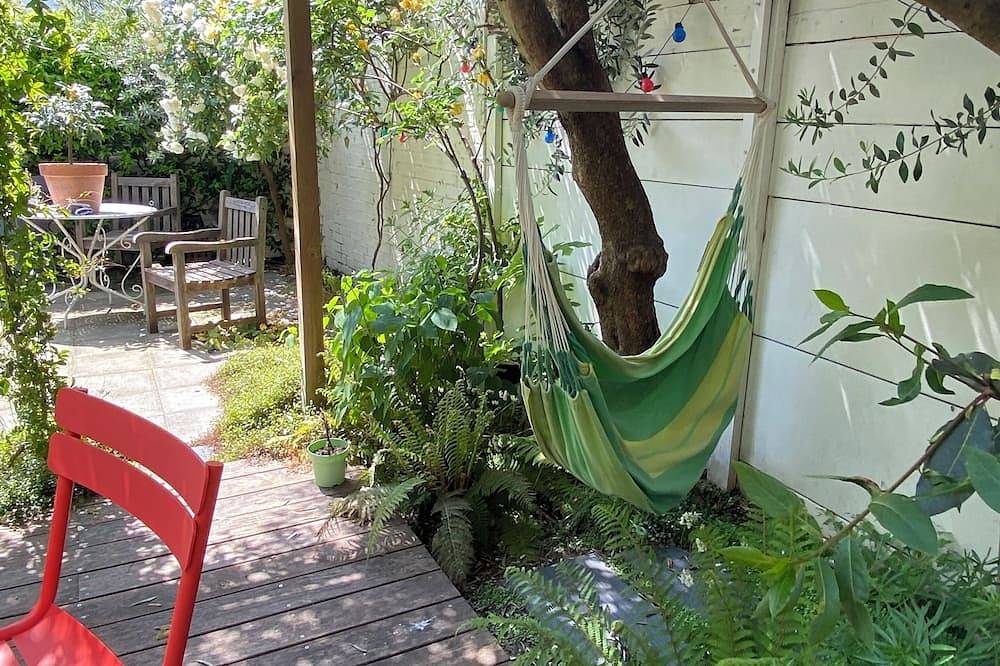 Family home just a stone's throw from Paris, with a garden and a hammam in Bois-Colombes, Altos del Sena