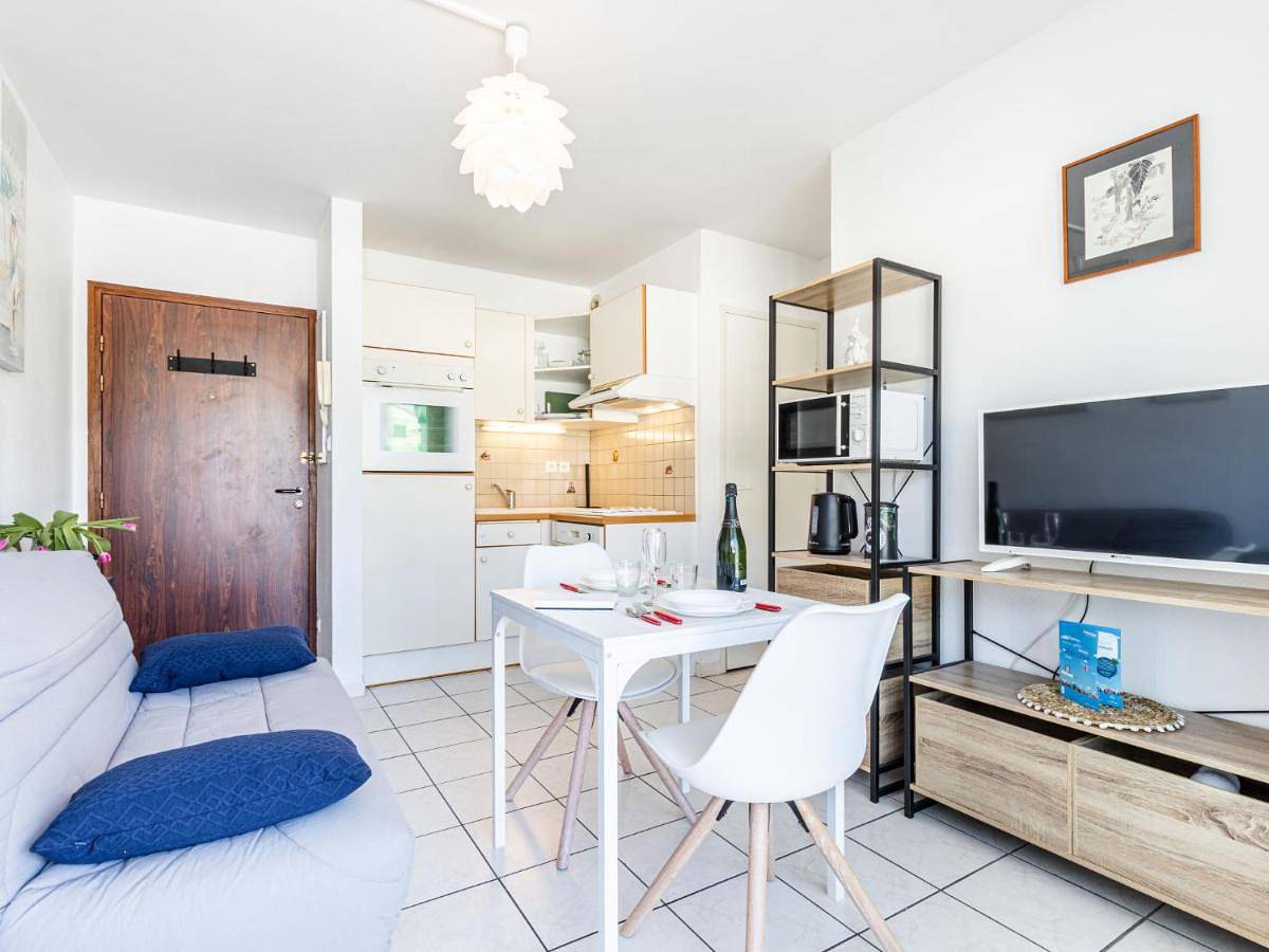 Appartement entier, Apartment Les Sternes by Interhome in Pontaillac, Royan