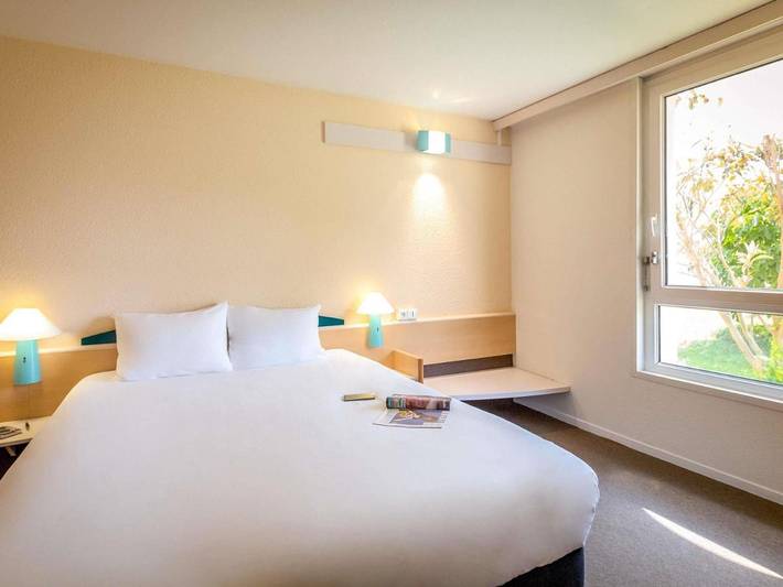 Hôtel pour 3 personnes, avec piscine ainsi que vue et jardin à Rivesaltes - 2