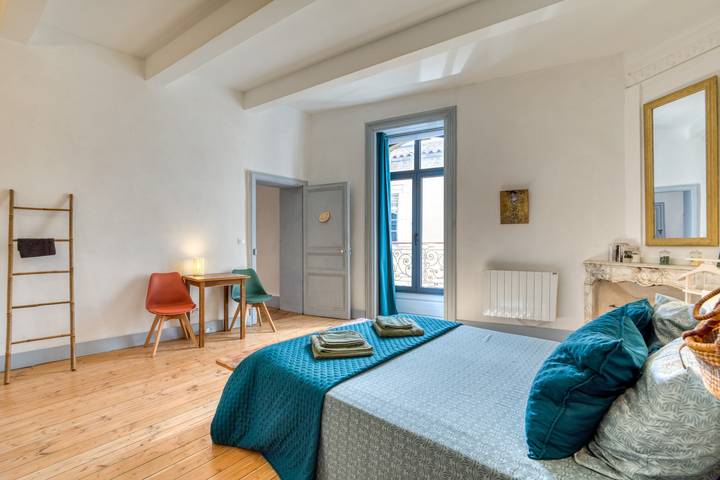 Chambre d’hôte pour 2 personnes, avec jardin dans l' Hérault